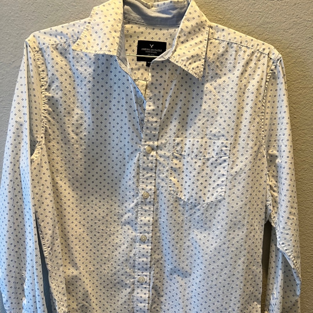 American Eagle Outfitters | Men’s Shirt Size M | Classic Fit